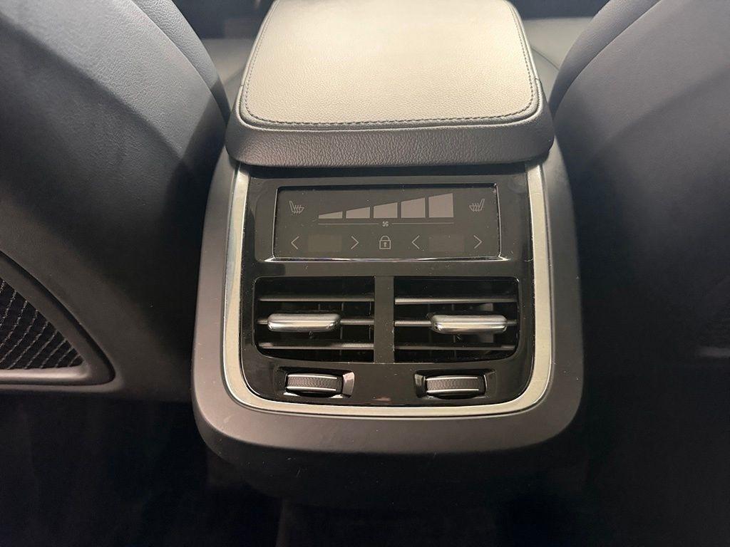 Volvo XC90 T5 AWD Momentum 7P 2021