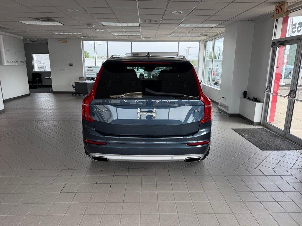 Volvo XC90 T5 AWD Momentum 7P 2021
