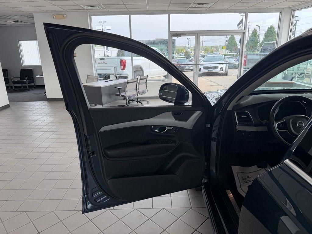 Volvo XC90 T5 AWD Momentum 7P 2021