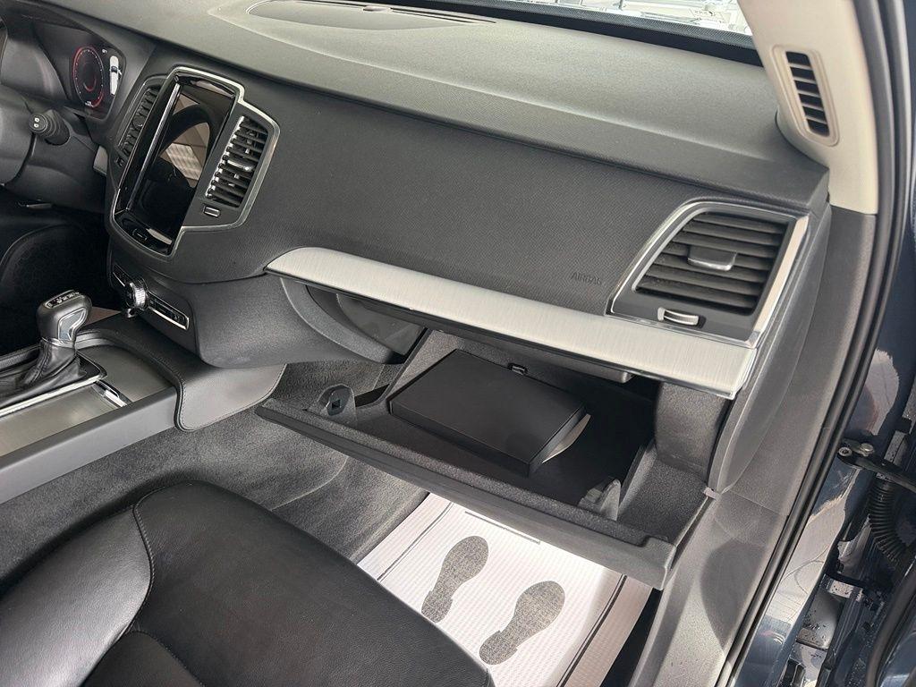 Volvo XC90 T5 AWD Momentum 7P 2021