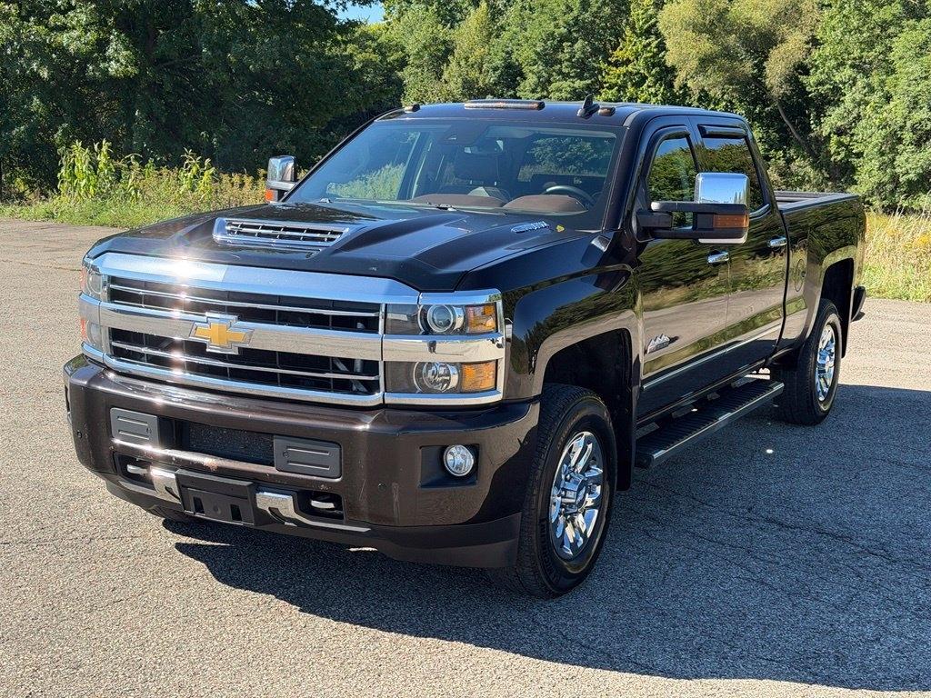2019 Chevrolet Silverado 3500HD 4WD Crew Cab 153.7" High Country