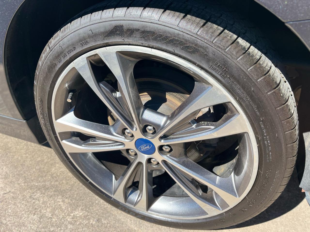 Ford Fusion Titanium AWD 2020