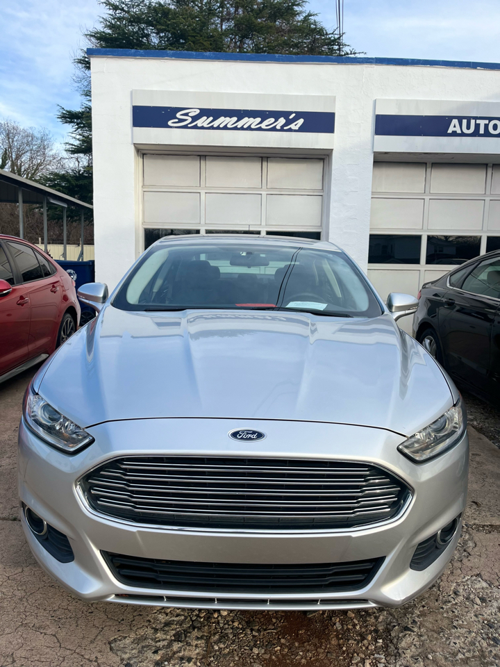 Ford Fusion SE 2016