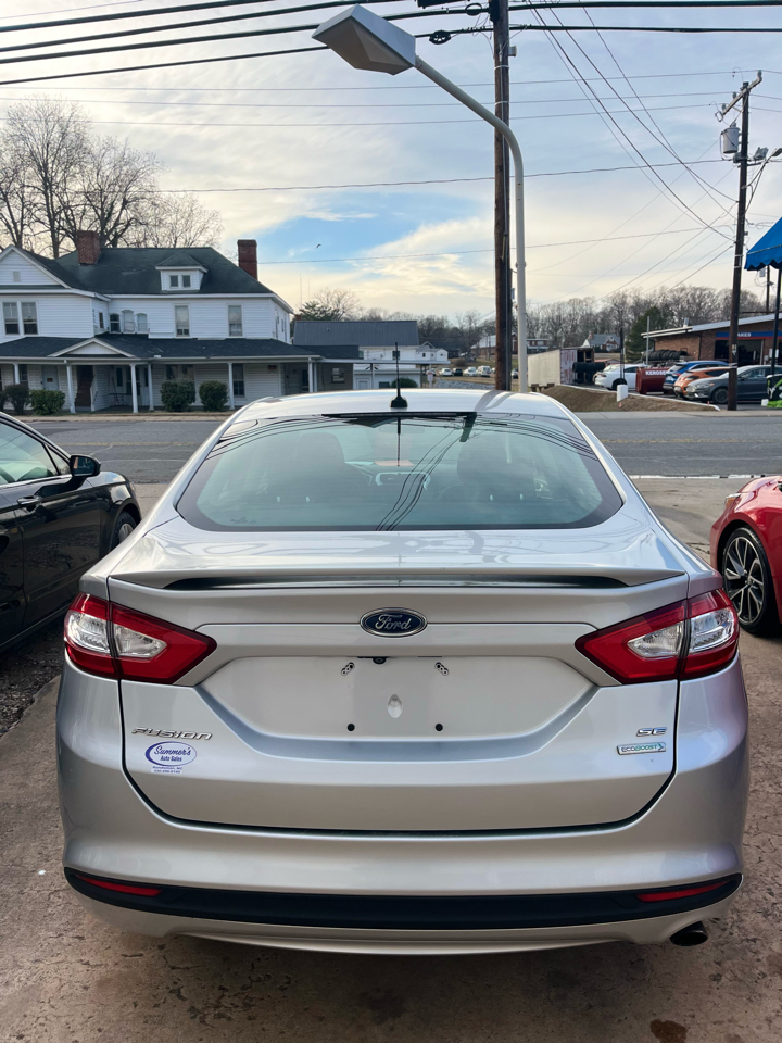 Ford Fusion SE 2016