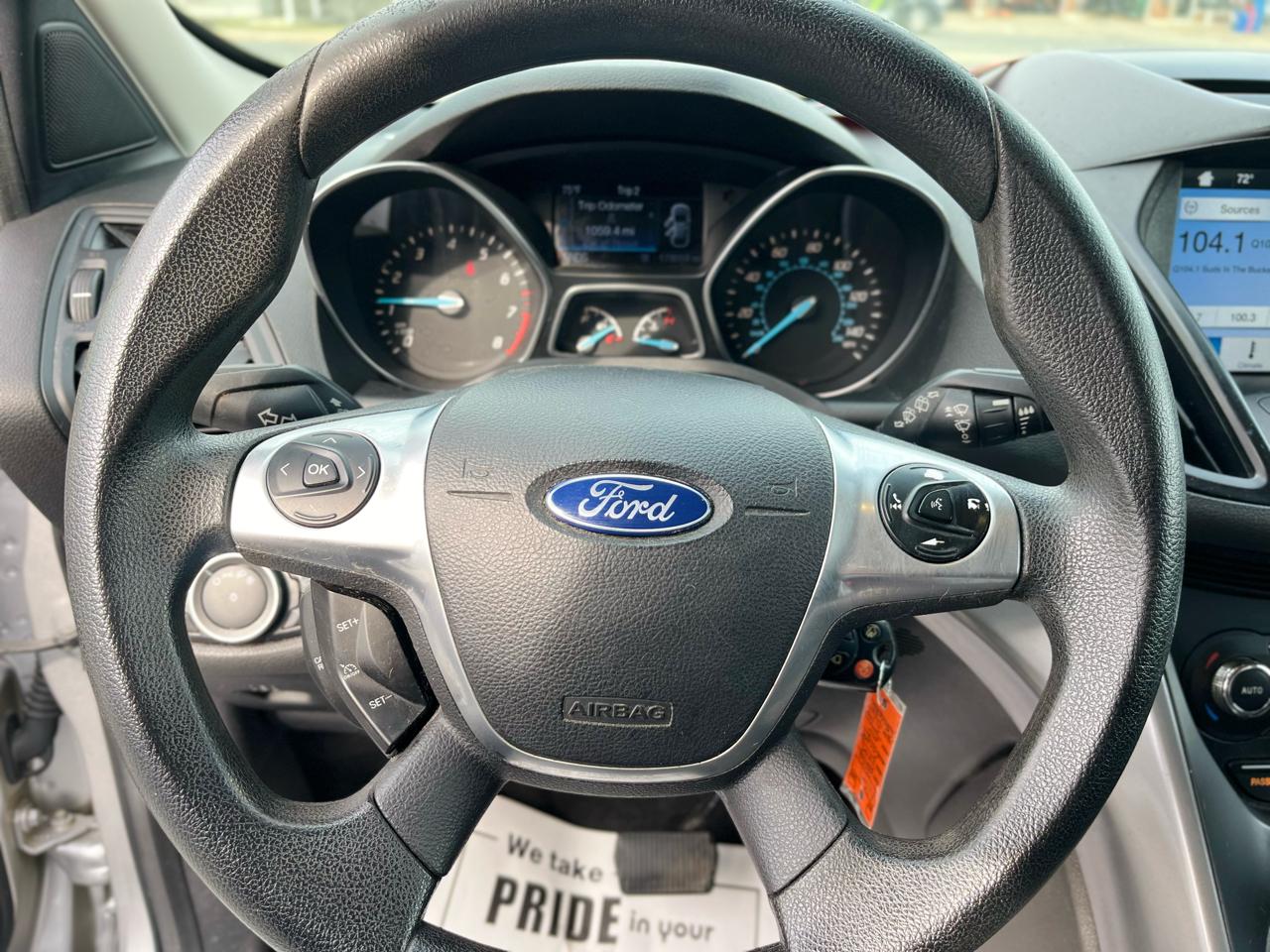 Ford Escape SE FWD 2016