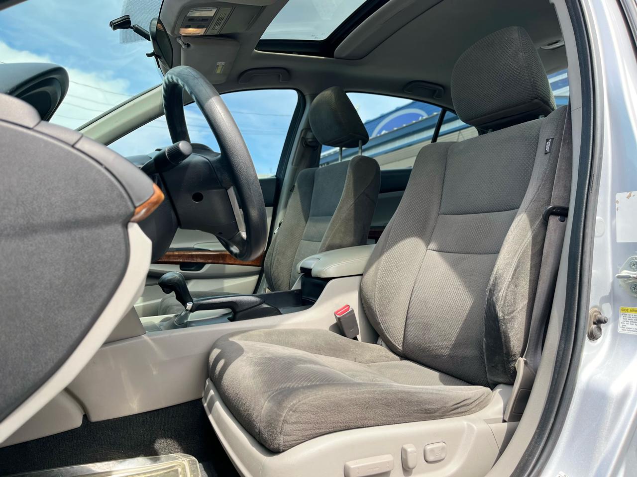 Honda Accord EX Sedan AT 2011