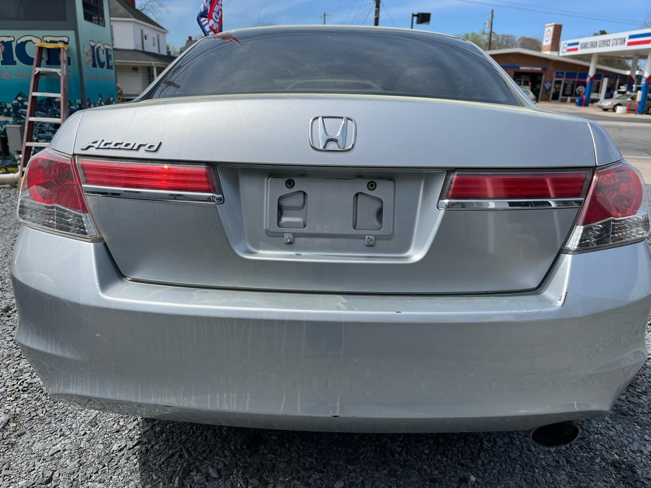 Honda Accord EX Sedan AT 2011