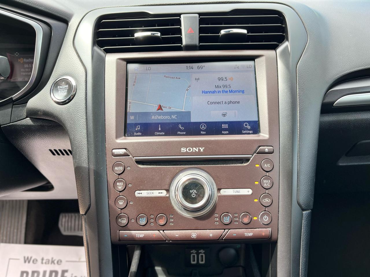 Ford Fusion Titanium AWD 2020