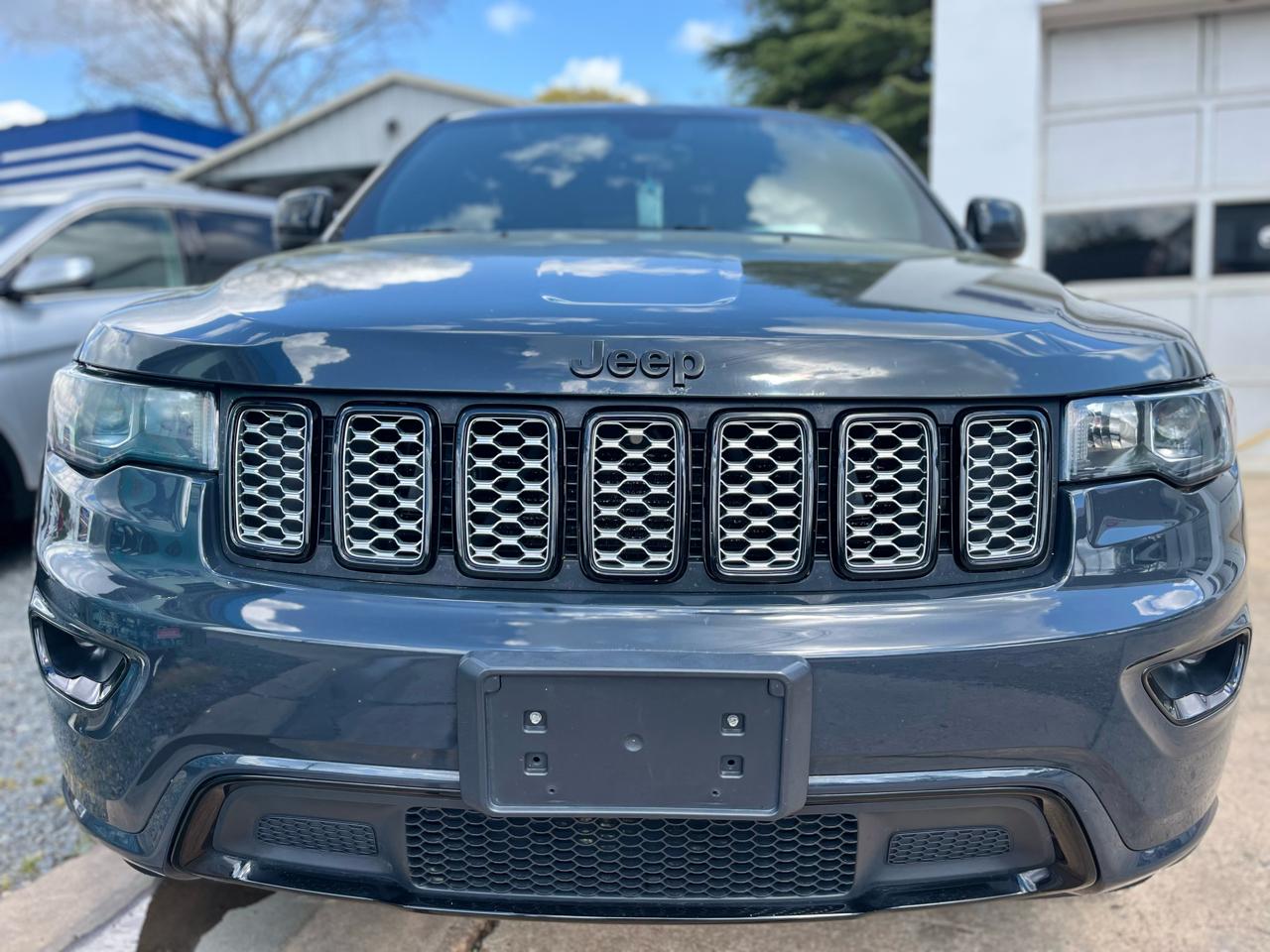 Jeep Grand Cherokee Laredo 4WD 2018