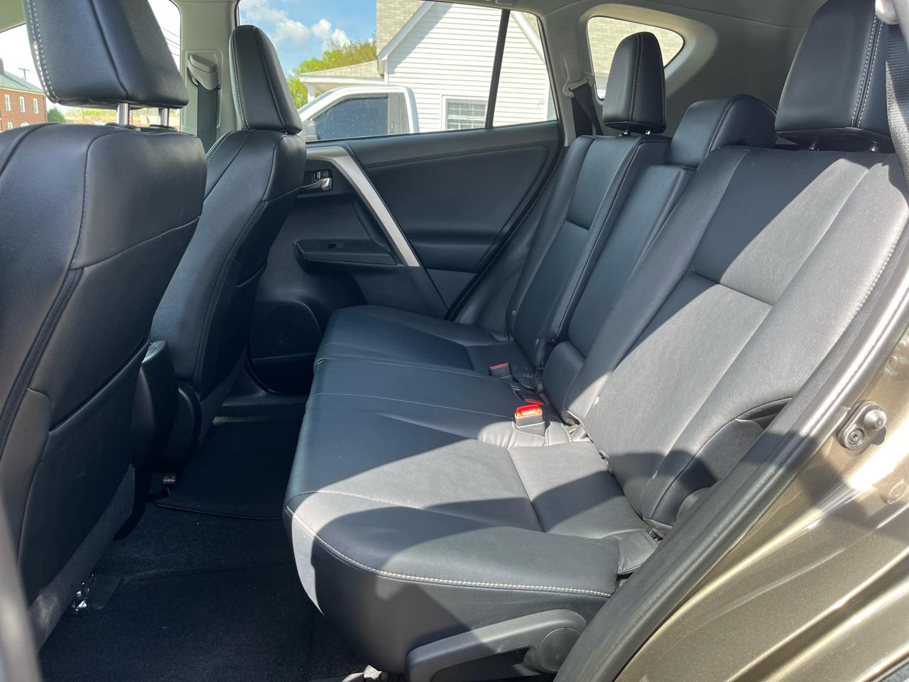 Toyota RAV4 Limited FWD 2014