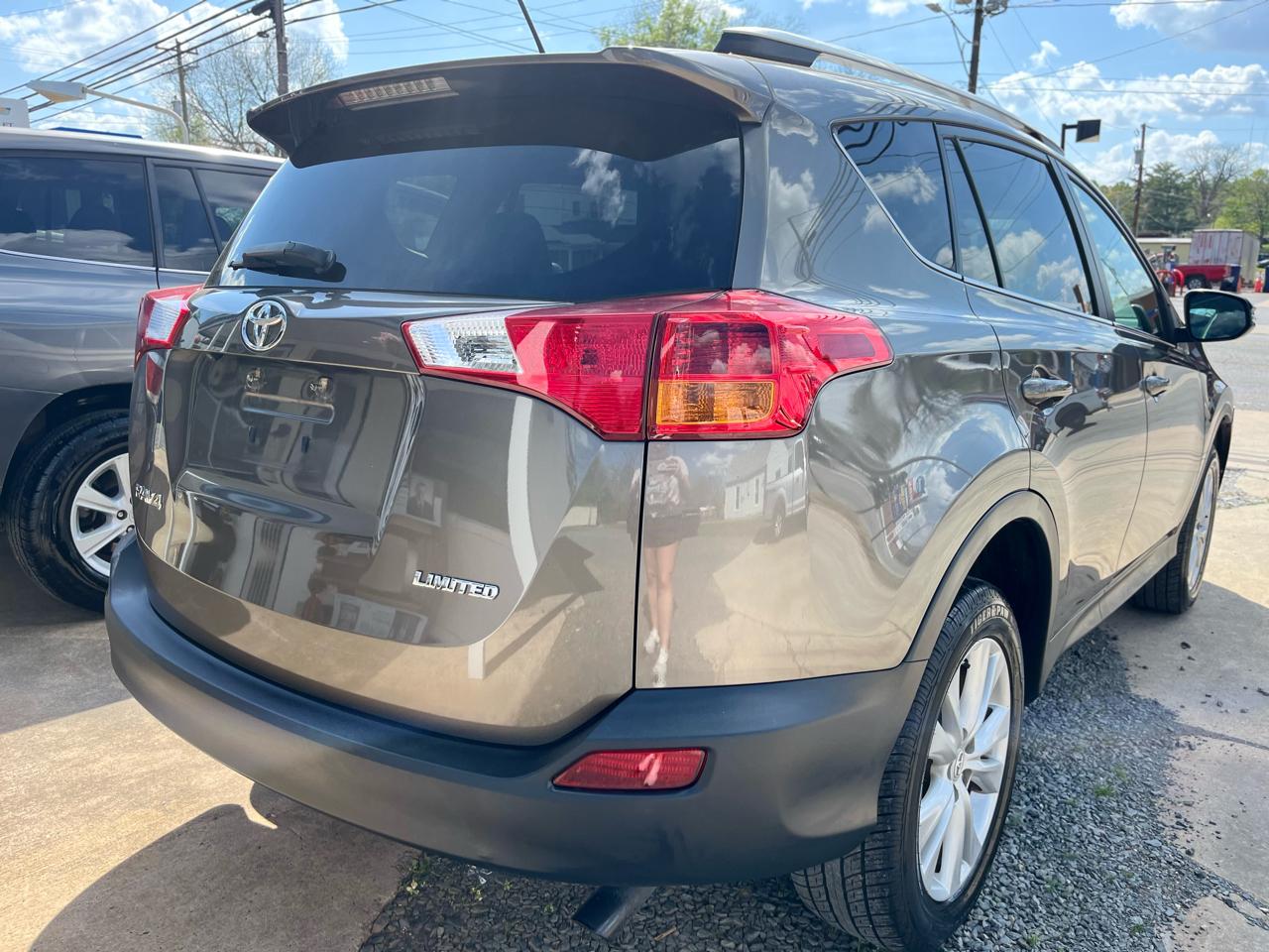 Toyota RAV4 Limited FWD 2014