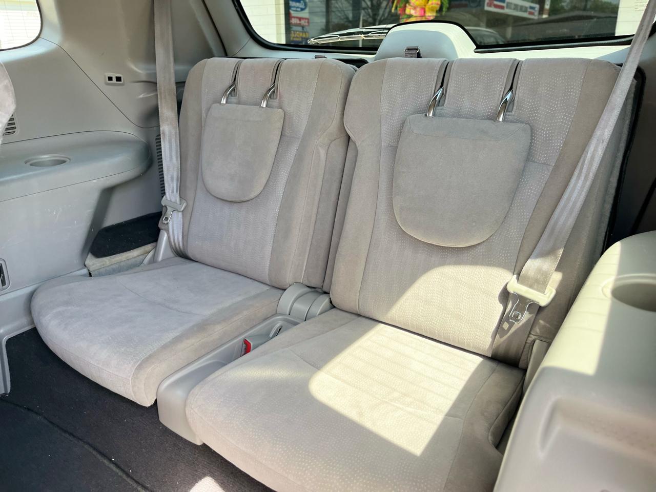 Toyota Highlander 2WD with 3rd-Row Seat 2013