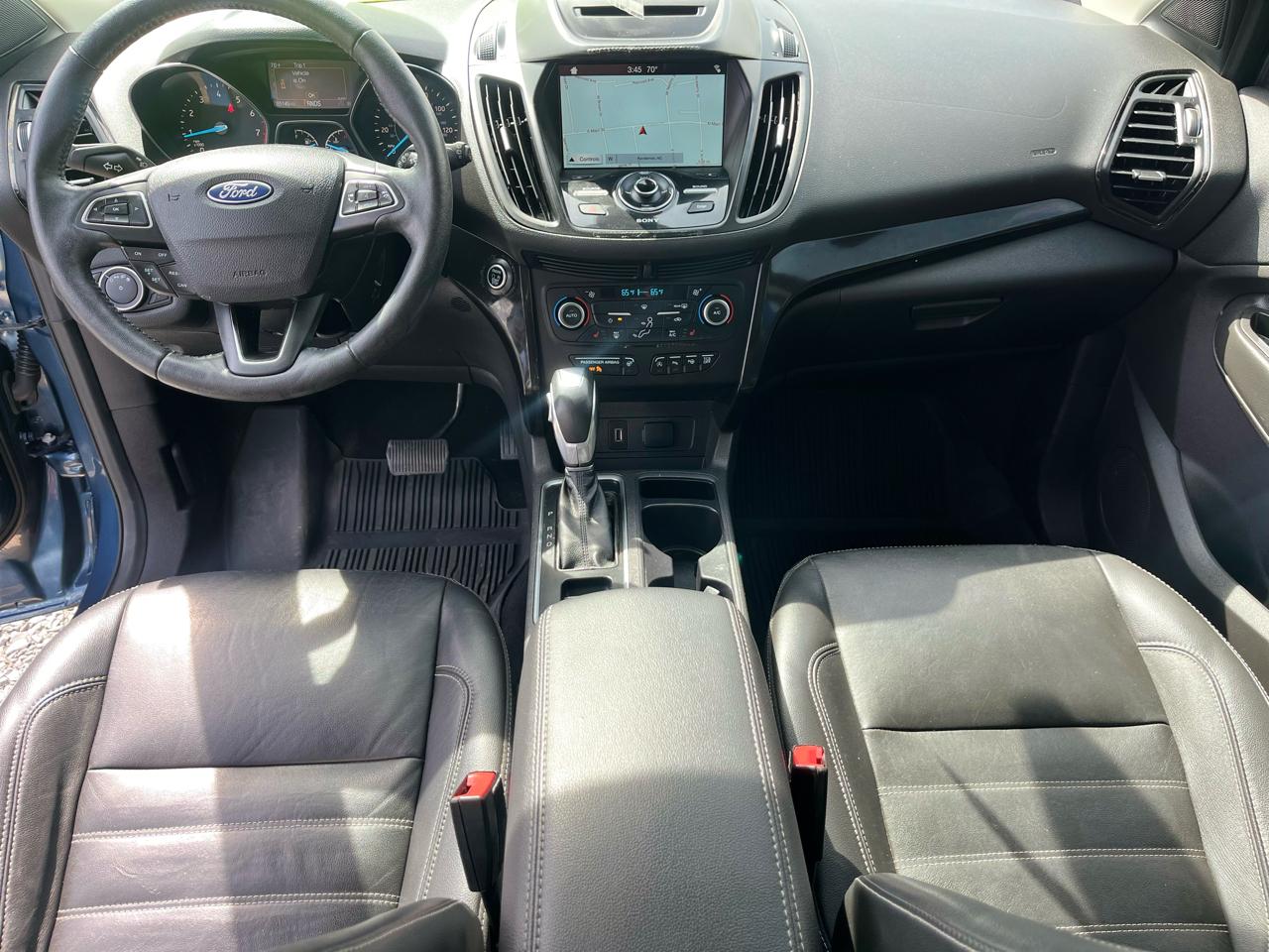 Ford Escape Titanium 4WD 2018