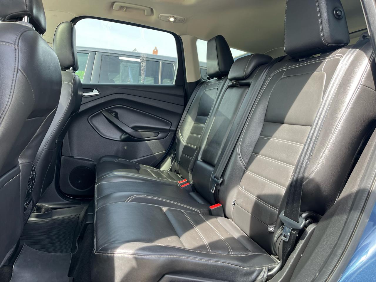 Ford Escape Titanium 4WD 2018