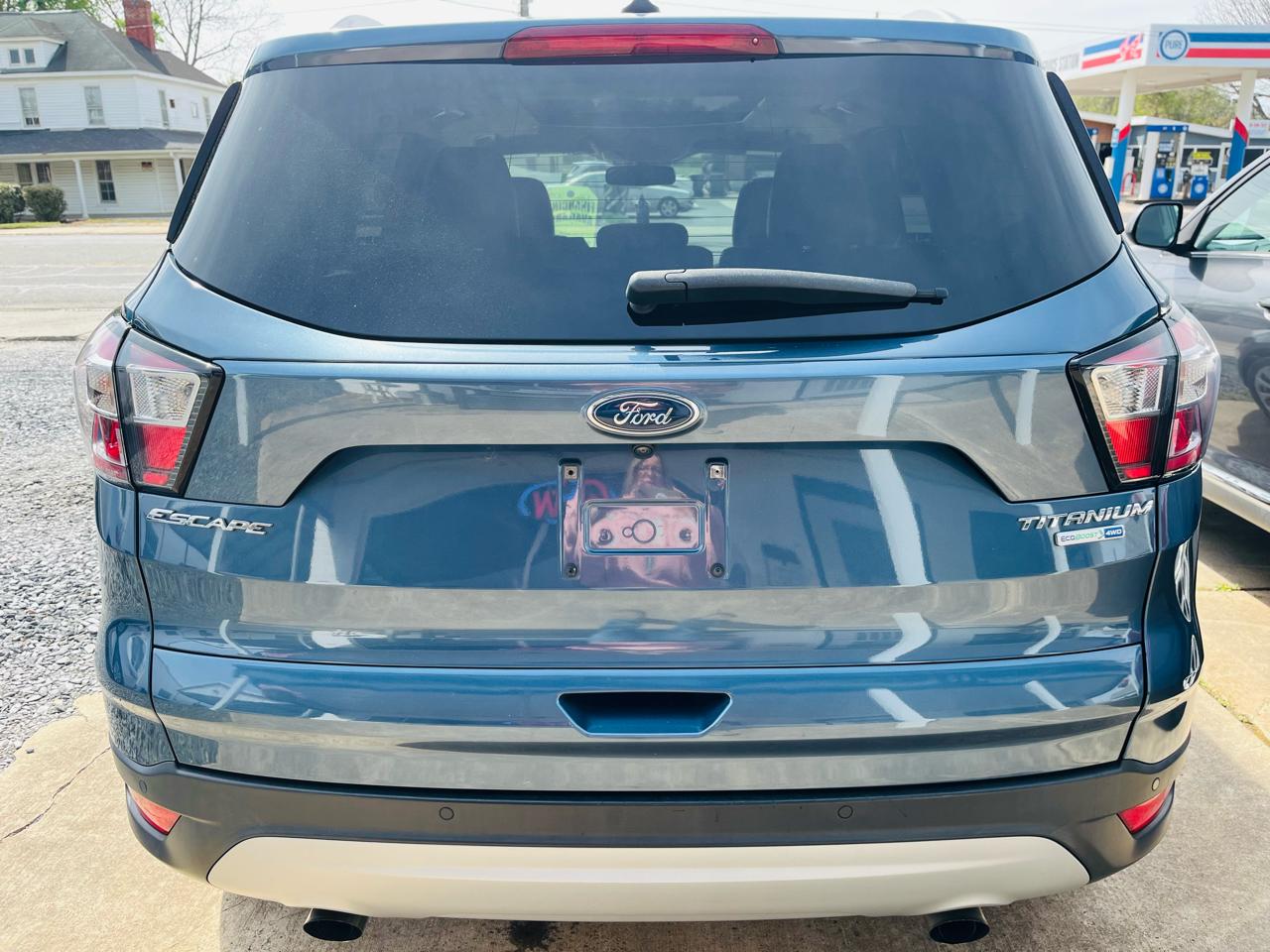 Ford Escape Titanium 4WD 2018
