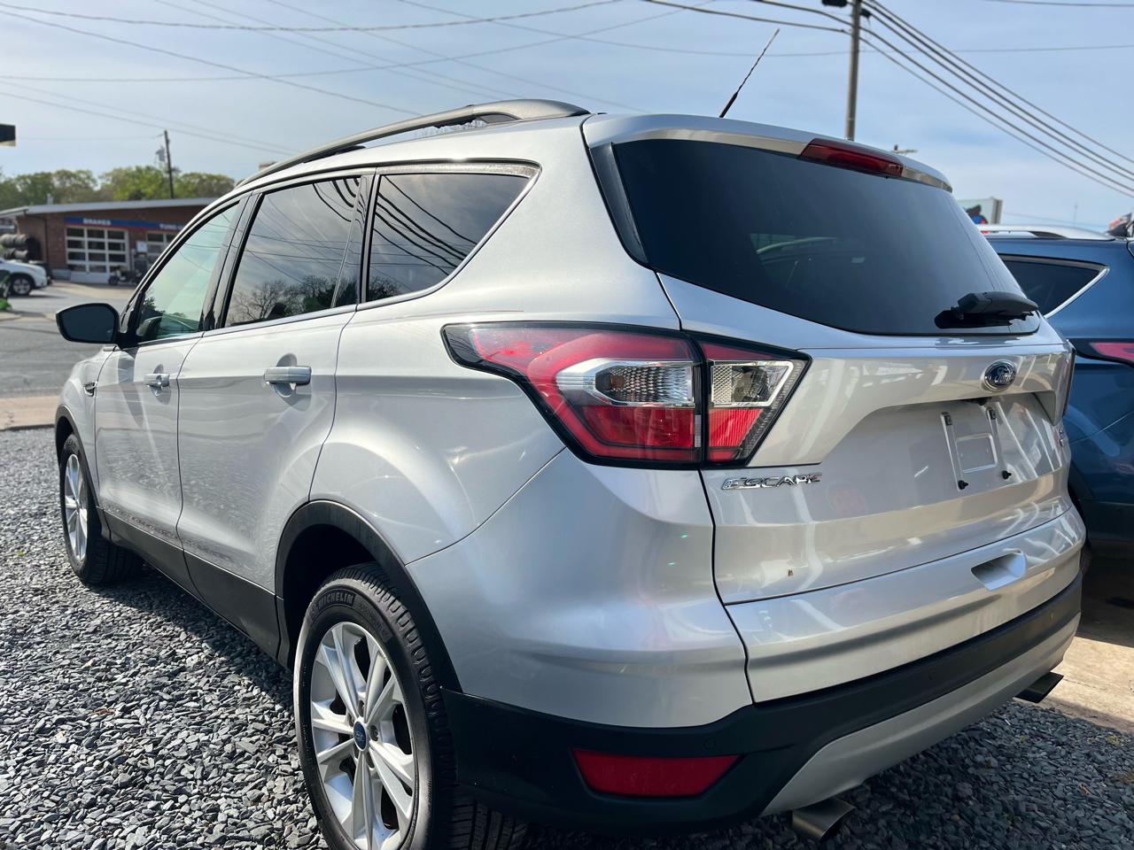 Ford Escape SE FWD 2017