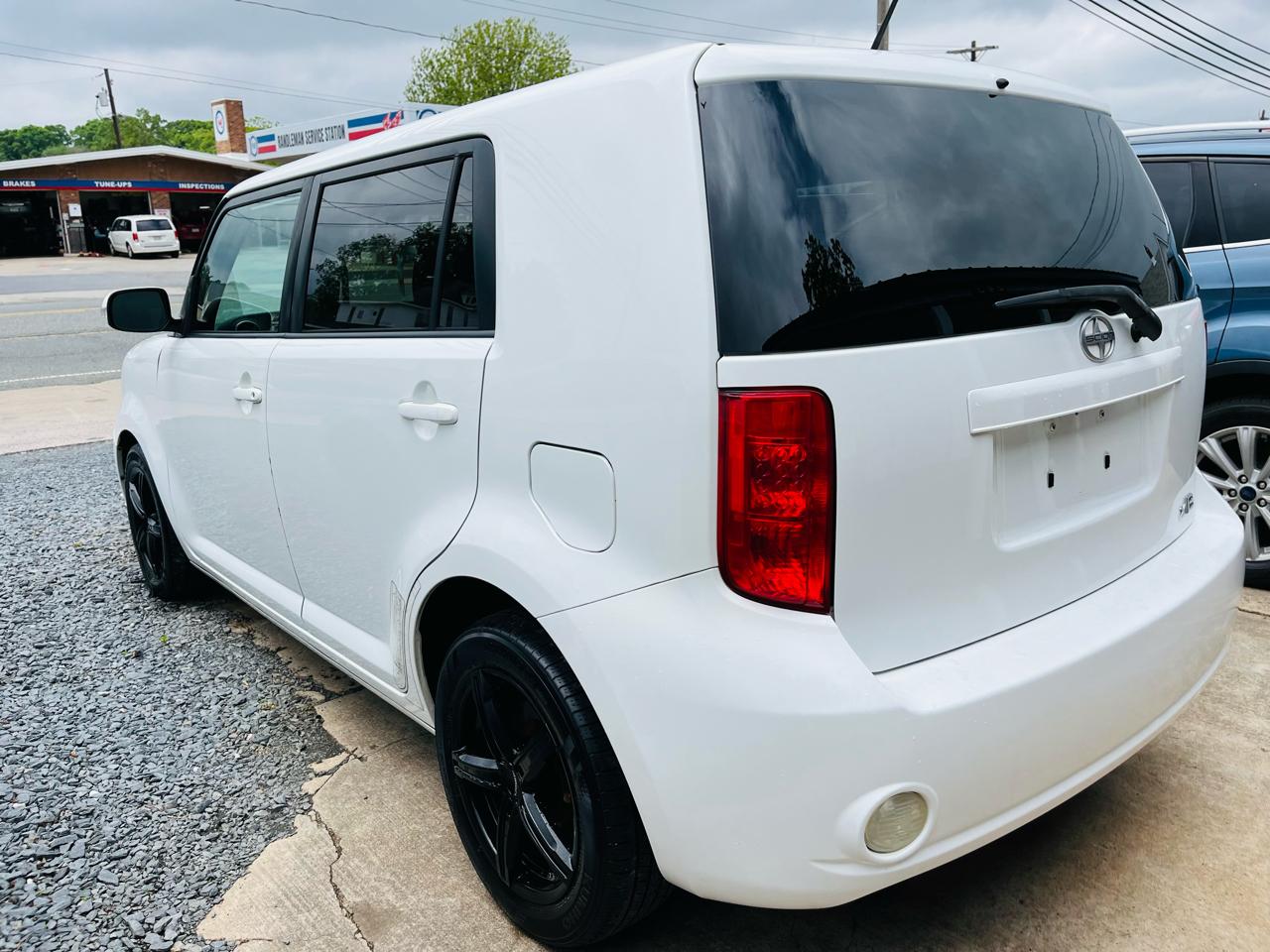 Scion xB Wagon 2010