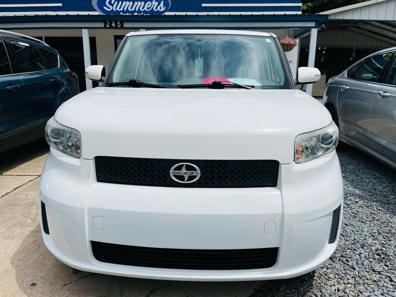 Scion xB Wagon 2010