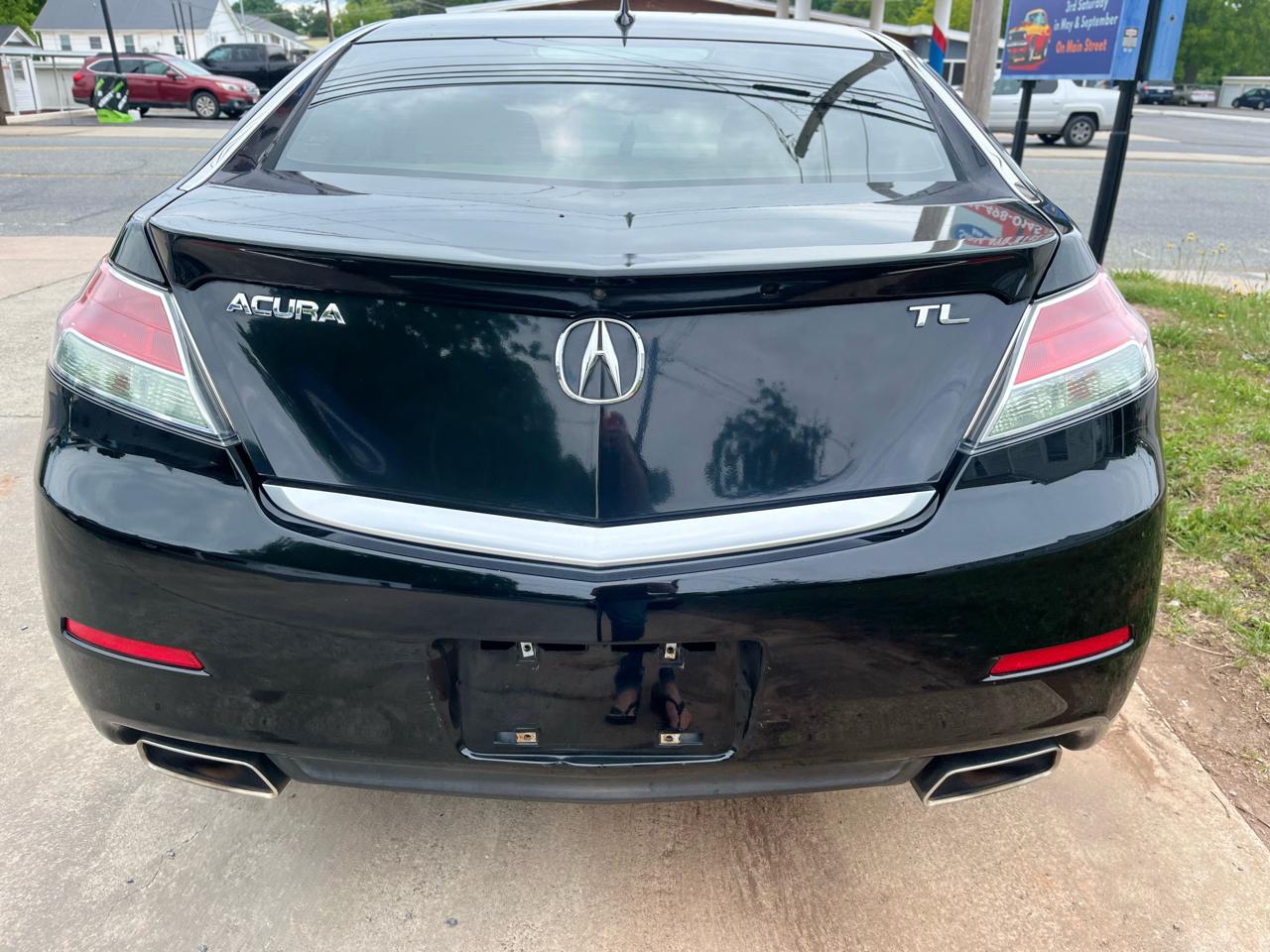 Acura TL 6-Speed AT with Tech Package and 18-In. WP 2012