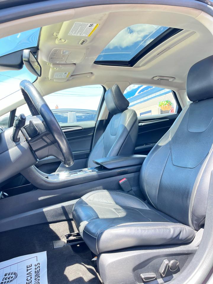 Ford Fusion Titanium AWD 2020