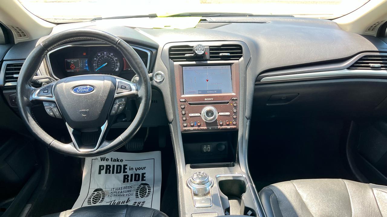 Ford Fusion Titanium AWD 2020
