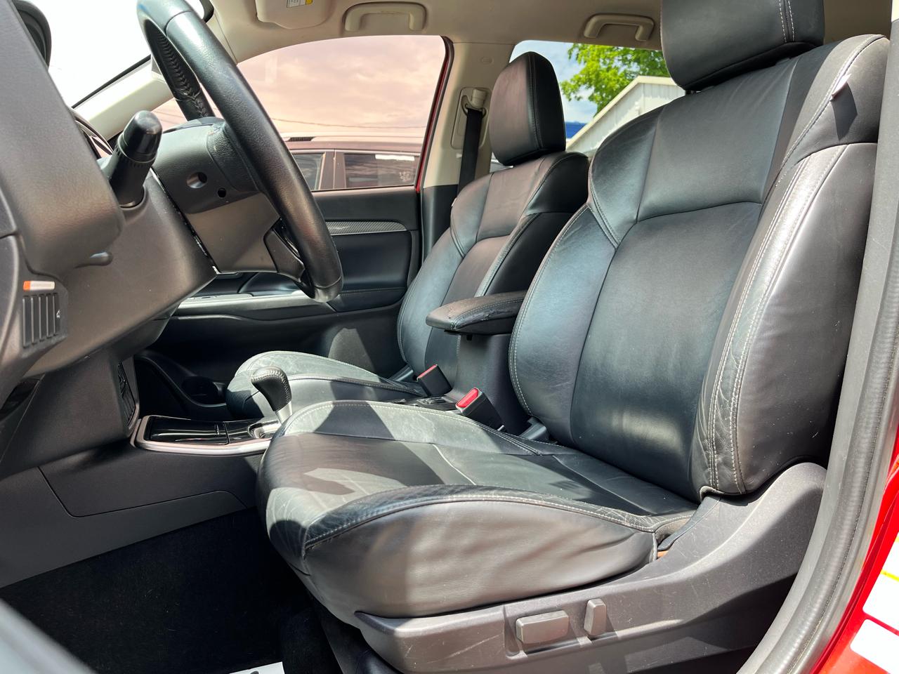 Mitsubishi Outlander SEL AWD 2019
