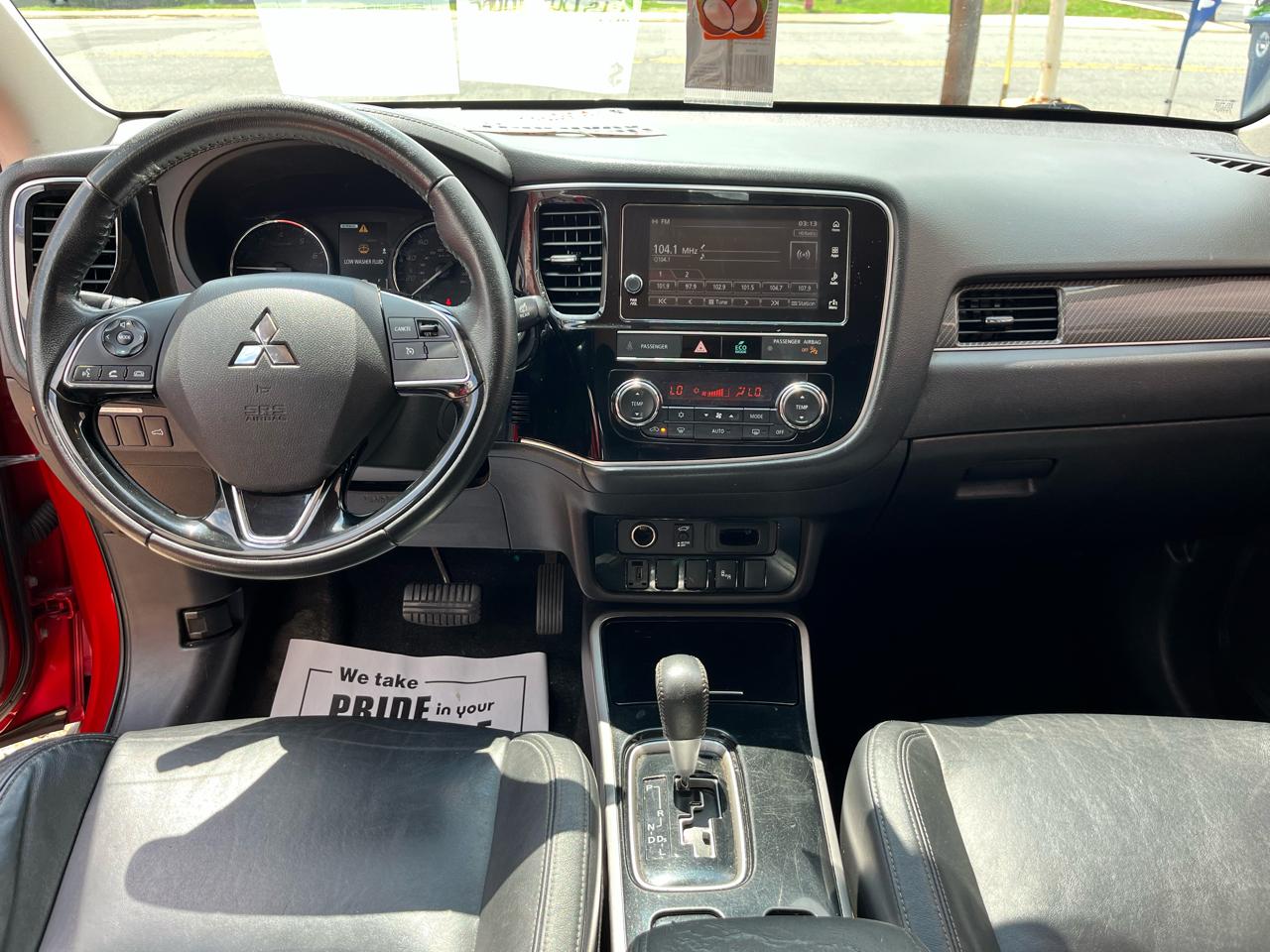 Mitsubishi Outlander SEL AWD 2019