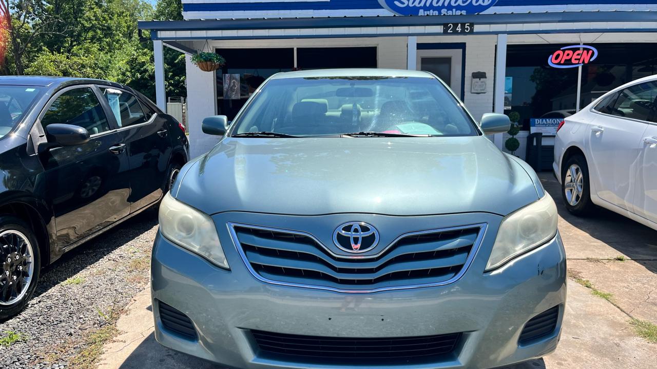 Toyota Camry 4dr Sedan LE Auto 2011