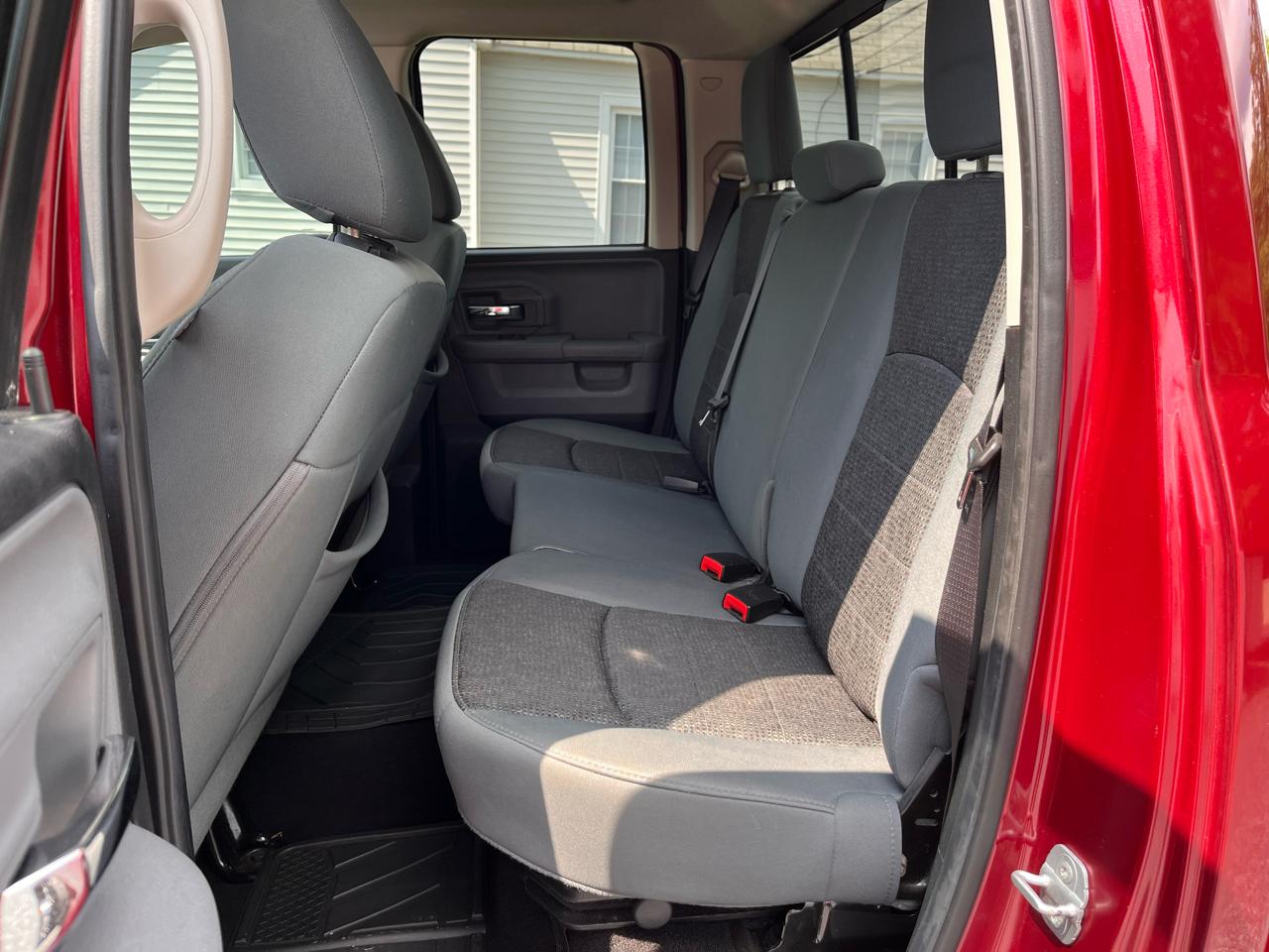 RAM 1500 SLT Quad Cab 2WD 2014