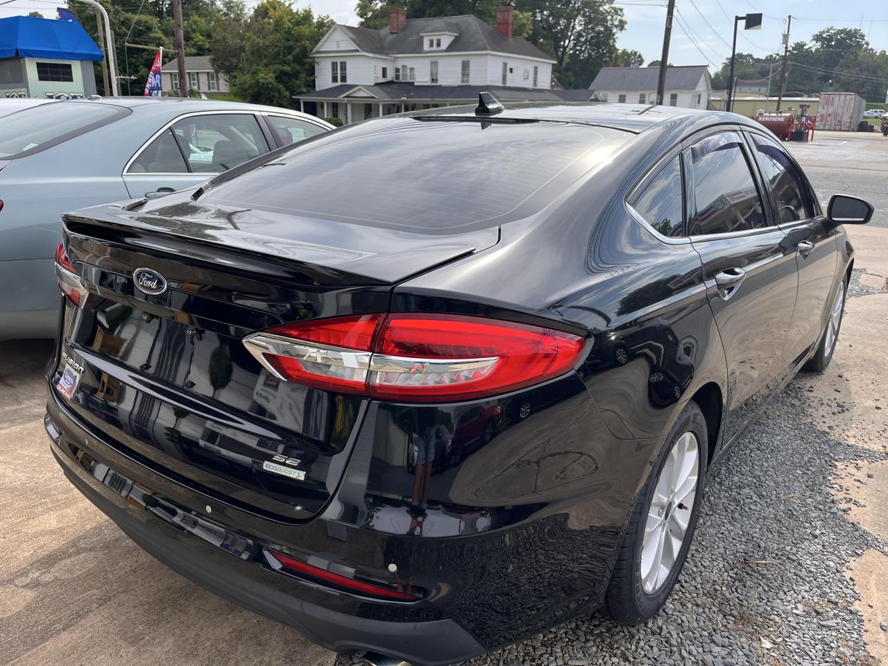 Ford Fusion SE 2019