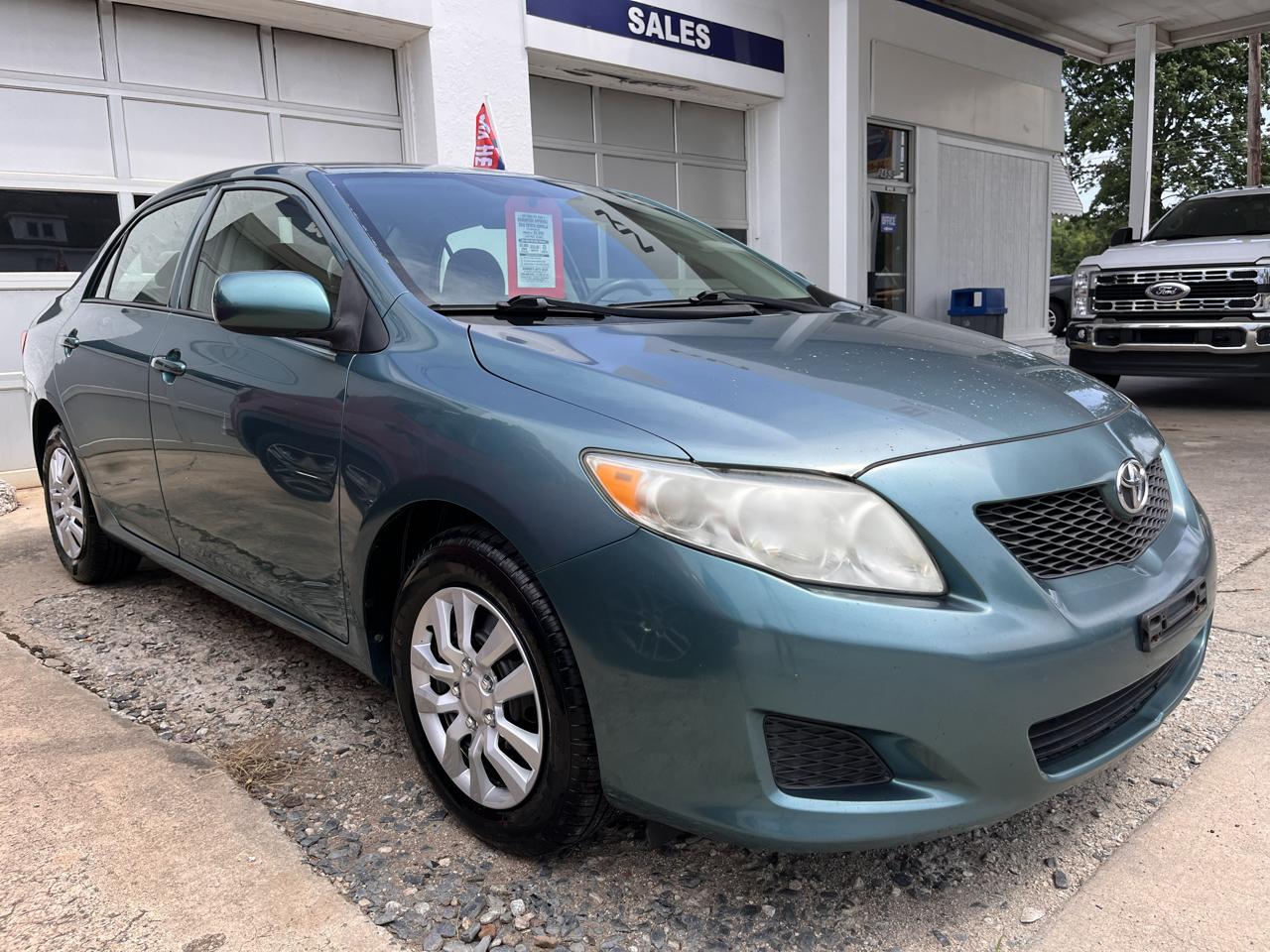 Toyota Corolla LE 2010