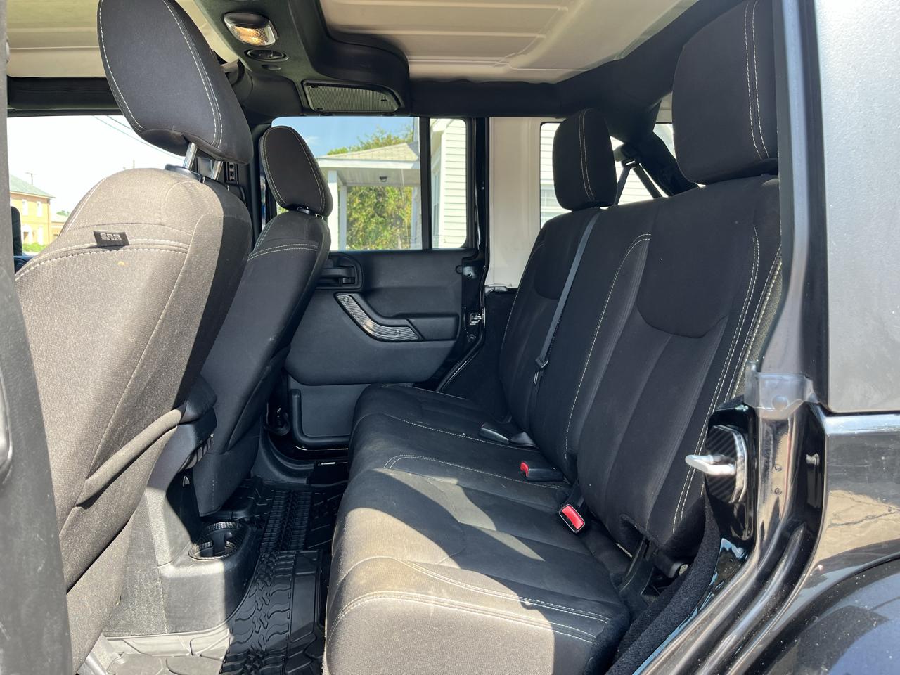 Jeep Wrangler Unlimited Sahara 4WD 2016