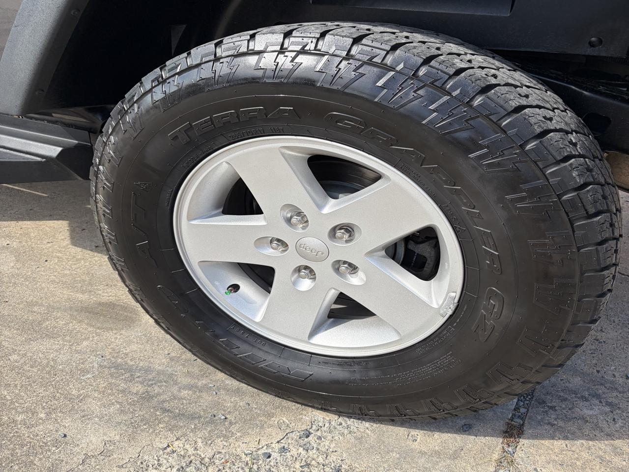 Jeep Wrangler Unlimited Sport 4WD 2017