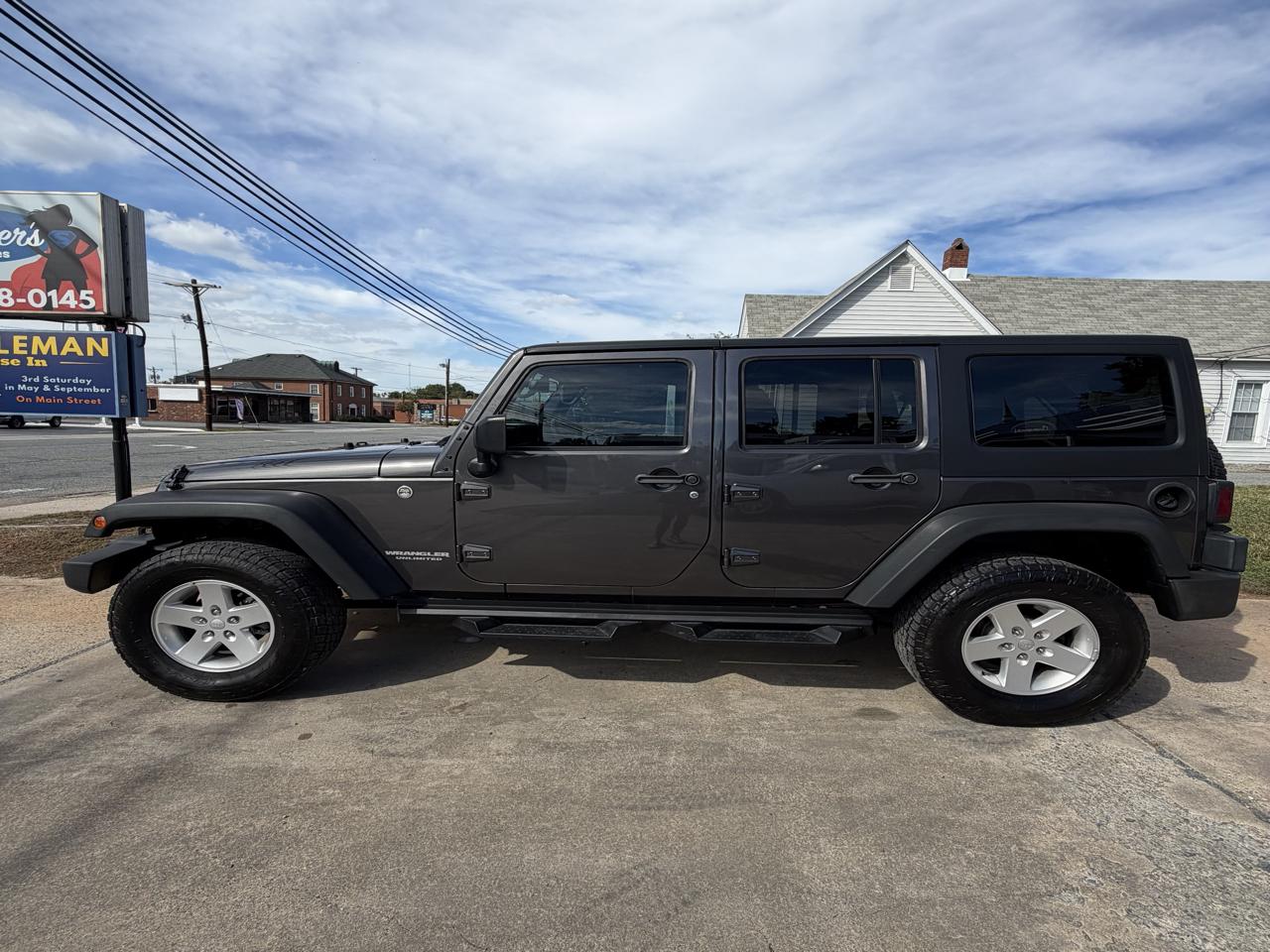 Jeep Wrangler Unlimited Sport 4WD 2017