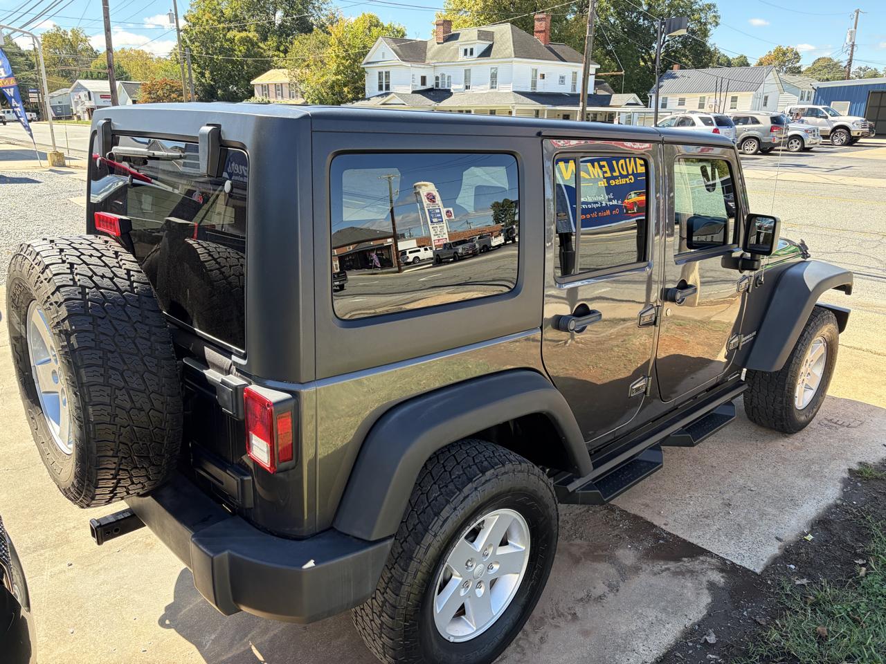 Jeep Wrangler Unlimited Sport 4WD 2017