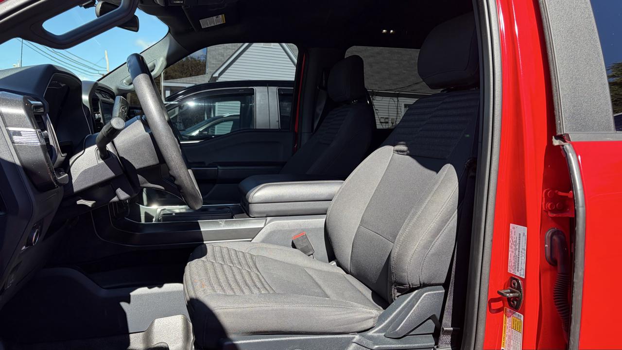 Ford F-150 4WD SuperCrew 145" STX 2021