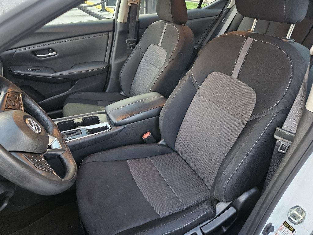 2025 Nissan Sentra SV - Photo 7
