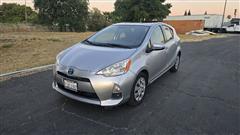2014 Toyota Prius c 