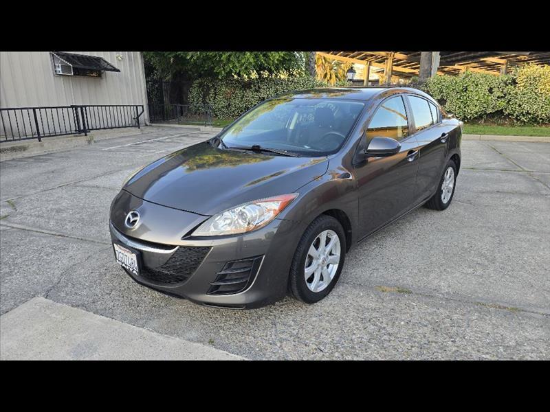 2010 Mazda MAZDA3 i SV 4-Door