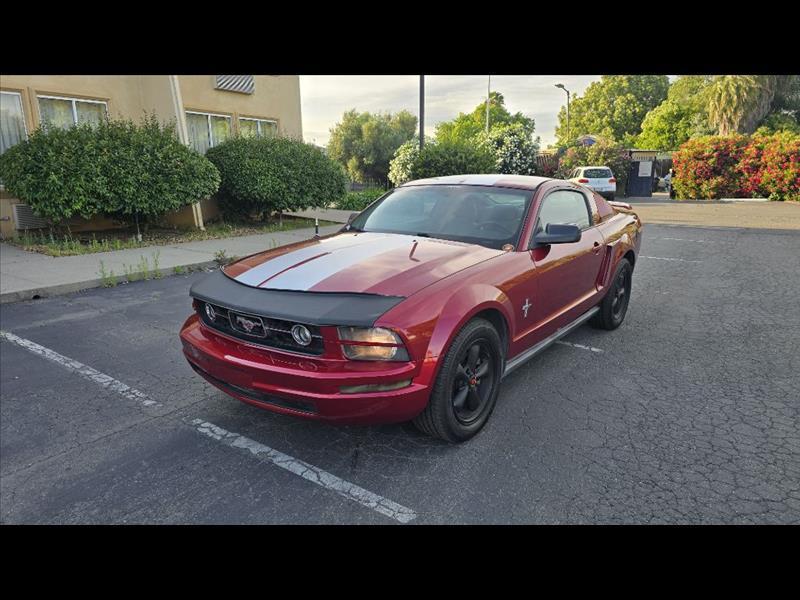 2006 Ford Mustang V6 Standard Coupe