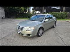 2005 Toyota Avalon 