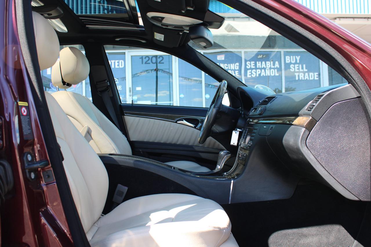 Mercedes-Benz E-Class photo 11