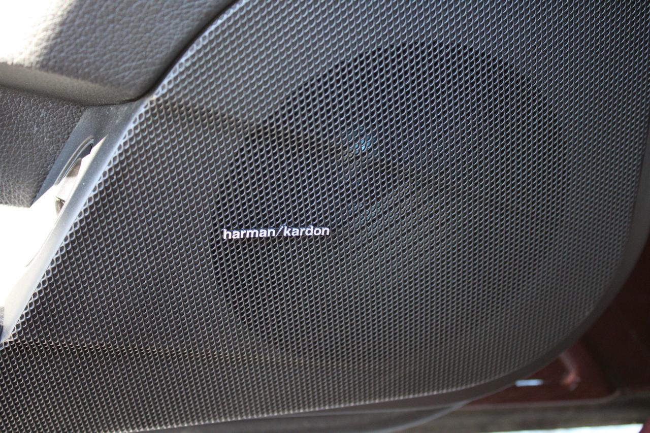 Mercedes-Benz E-Class photo 18