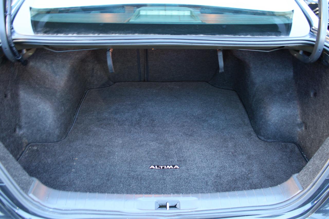 Nissan Altima photo 19