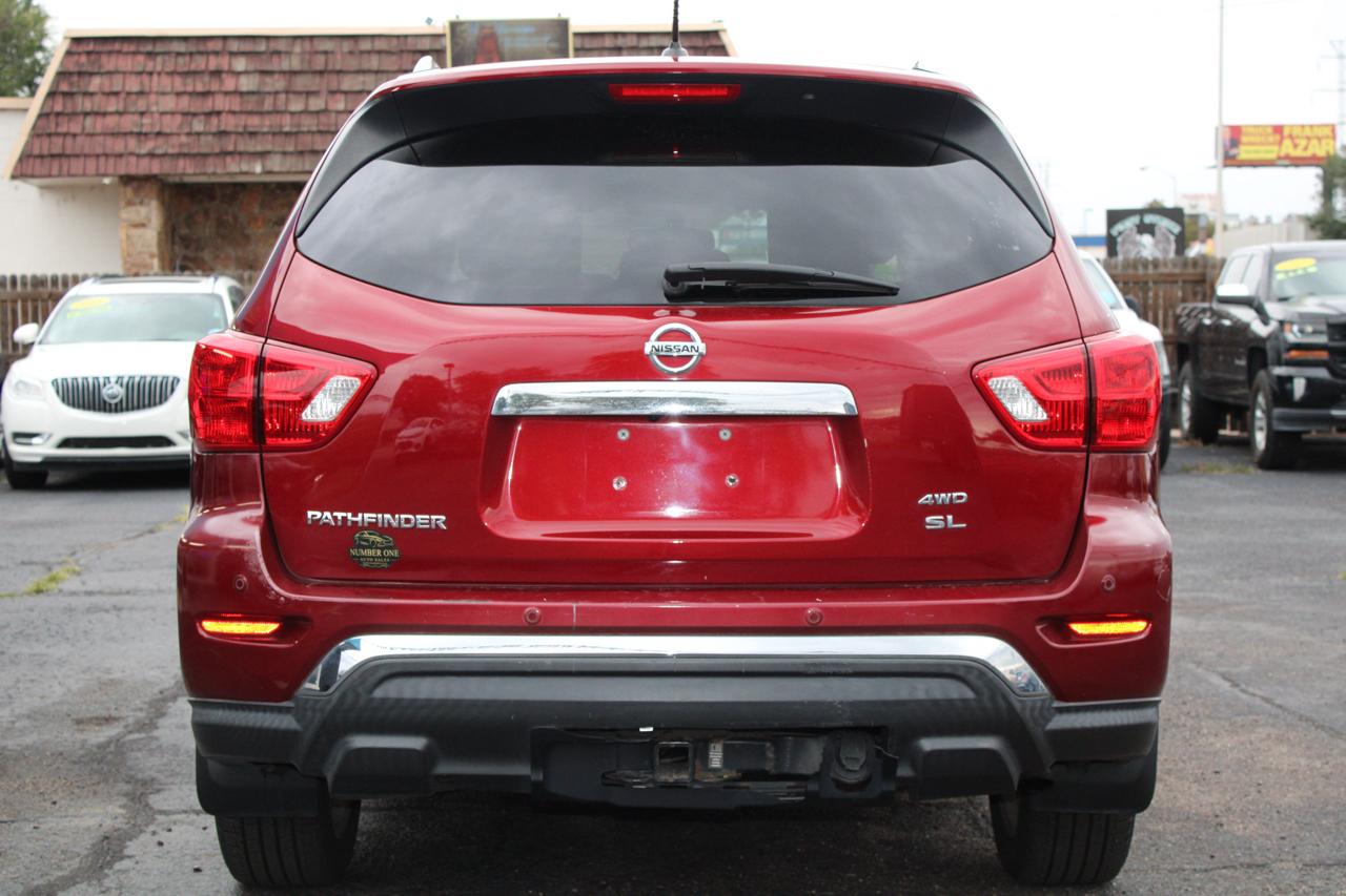 Nissan Pathfinder photo 6