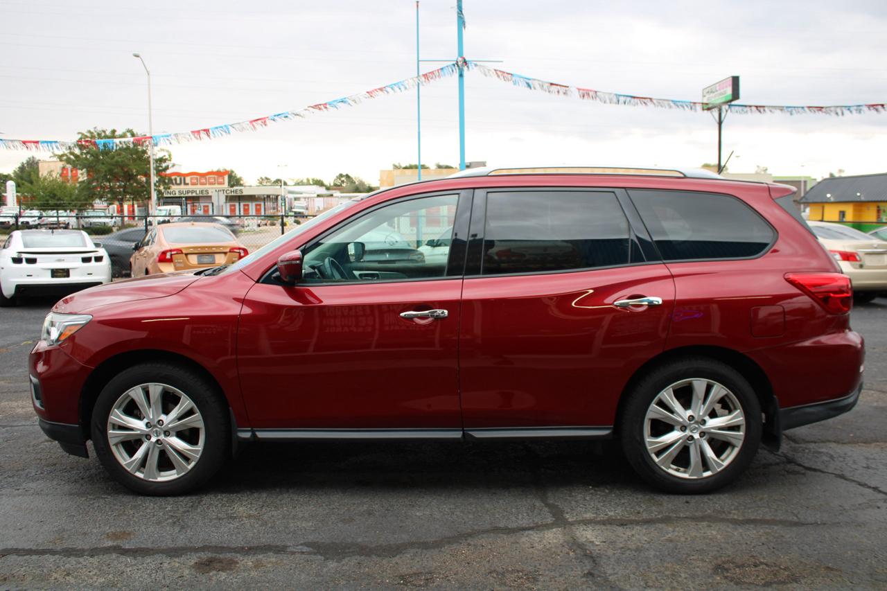 Nissan Pathfinder photo 8