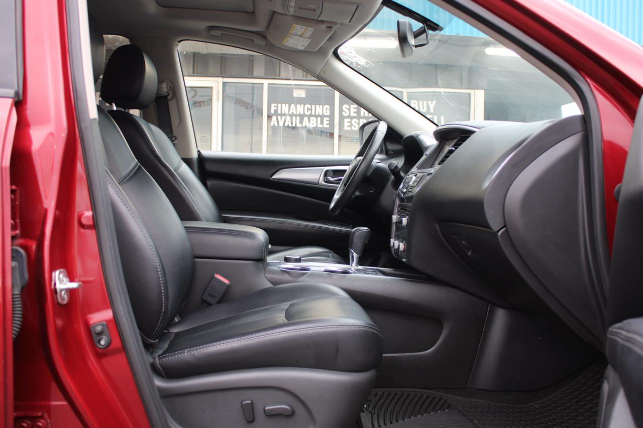 Nissan Pathfinder photo 11