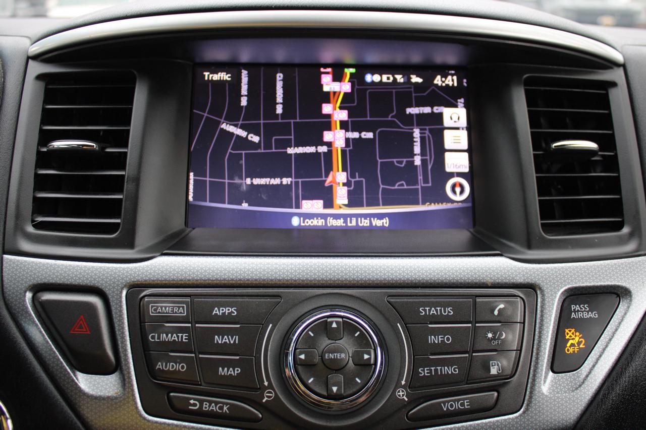 Nissan Pathfinder photo 14