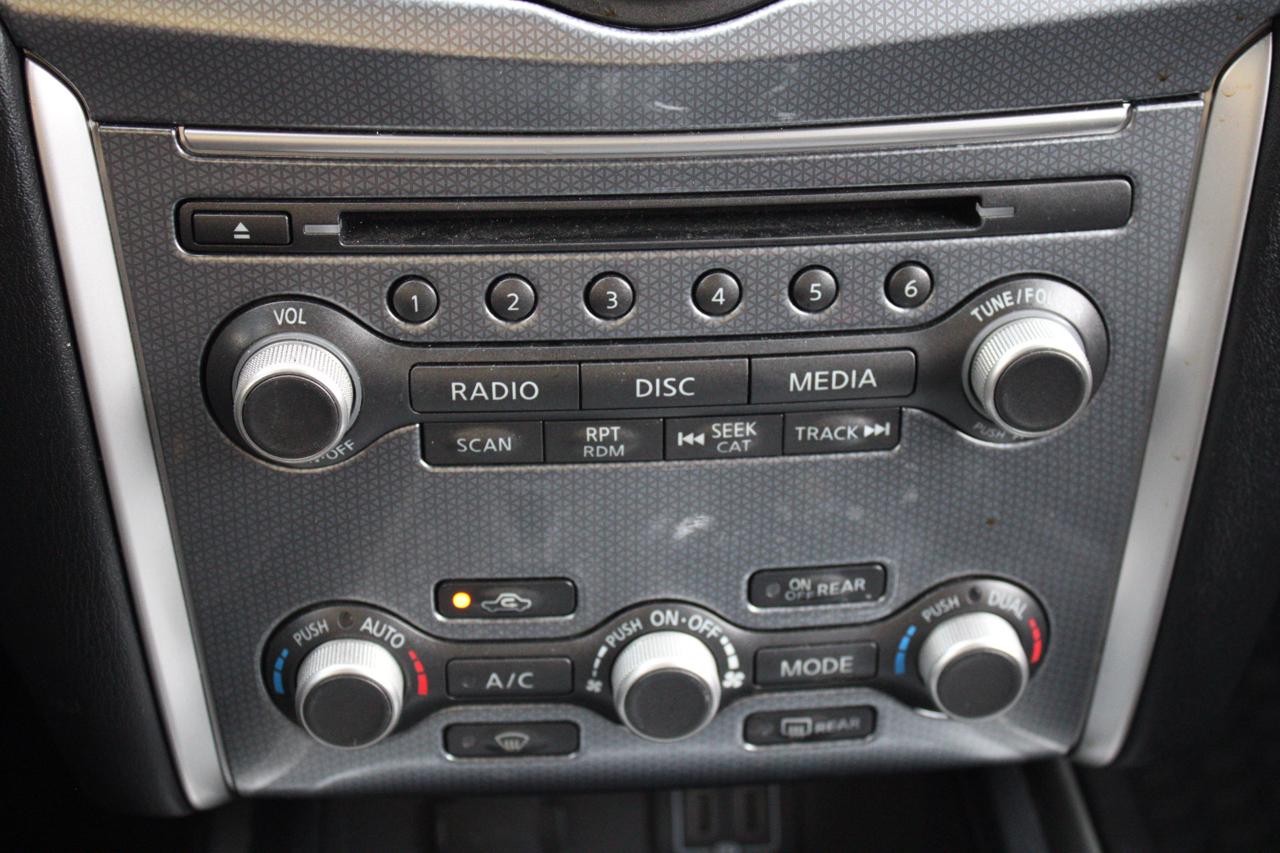 Nissan Pathfinder photo 16