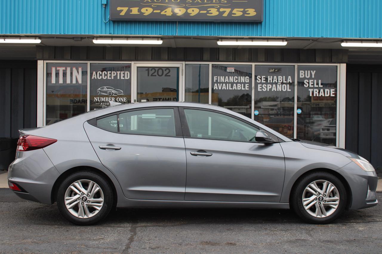 Hyundai Elantra photo 4